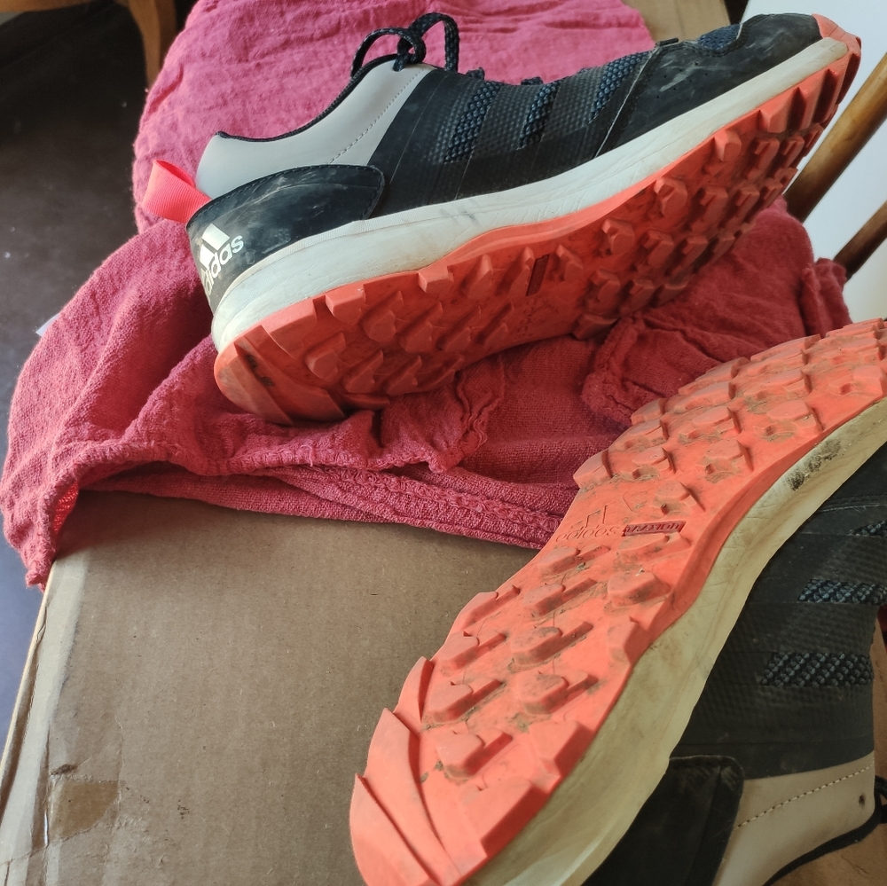 Adidas kanadia mens 10.5